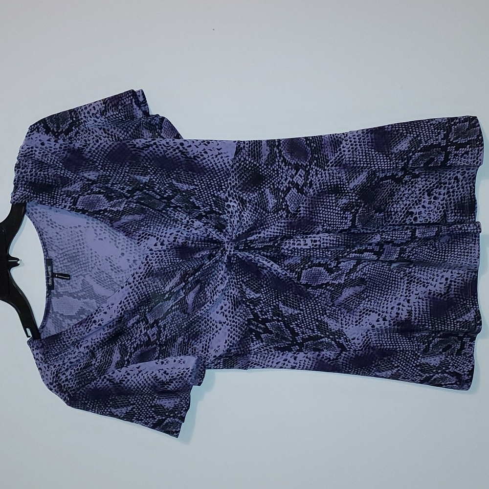 Daisy Fuentes Moda Blouse.